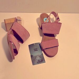 Nwt Toms Poppy light mauve corduroy 2.5” block wooden heel sandals